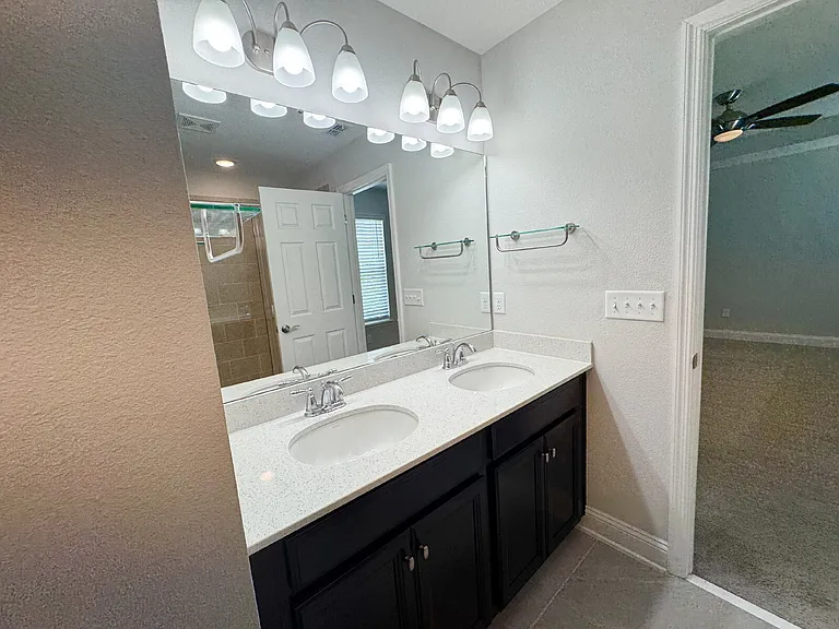 13870 Harlowton Ave — Photo 23
