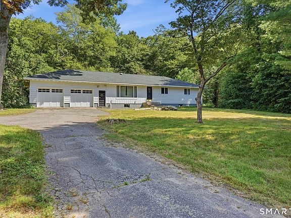 3rd image of 588 Pendleton Hill Road