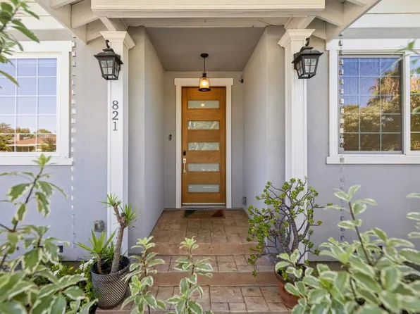 821 Mulberry Ln, Sunnyvale, CA 94087
