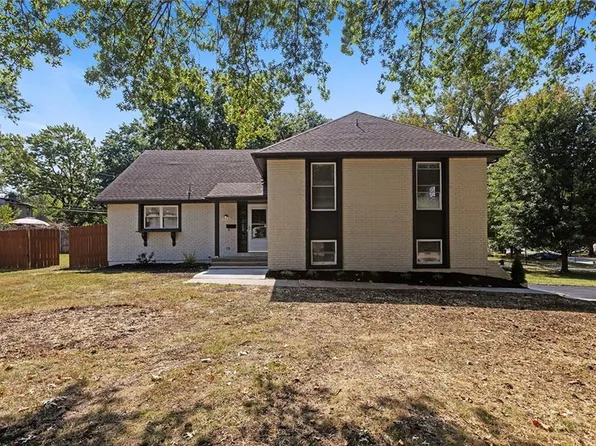 12801 Winchester Ave, Grandview, MO 64030