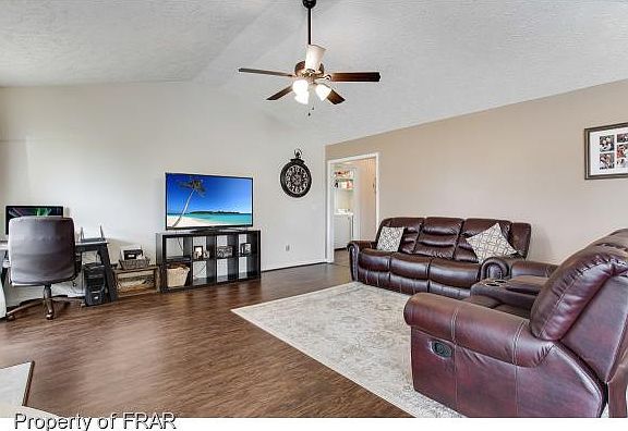 5th image of 3905 Polk Dr