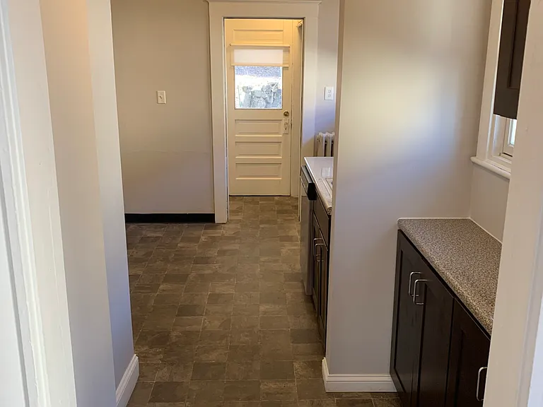 136 Arlington St #1 — Photo 4