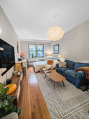 1st image of 207 E 15th St APT 4E