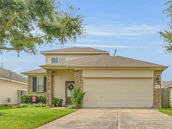 3rd image of 19319 Poppy Grove Ln