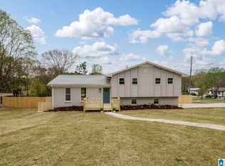 712 Creekview Dr, Pelham, AL 35124