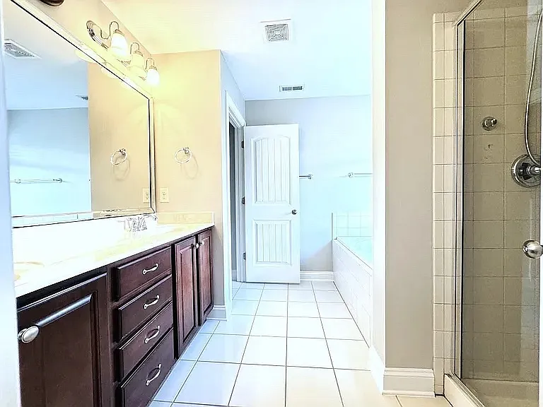 Master bathroom with 2 sinks