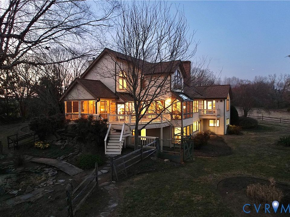 1st image of 805 Rockford Rd