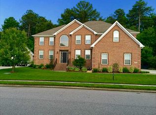 727 Forest Glade Dr, Chesapeake, VA 23322