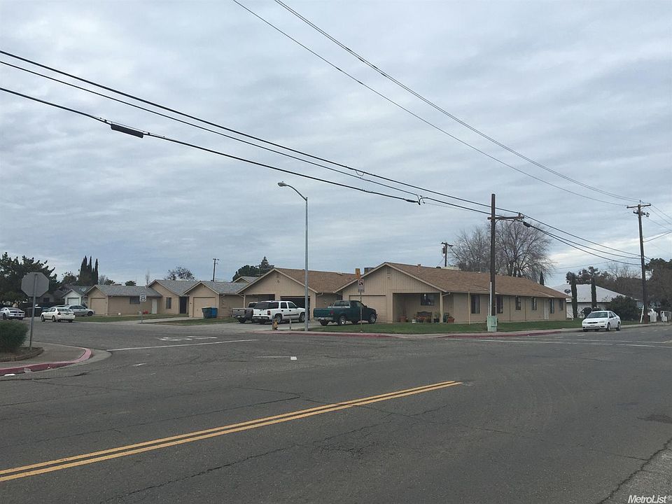 1st image of 26 W Florimond Dr