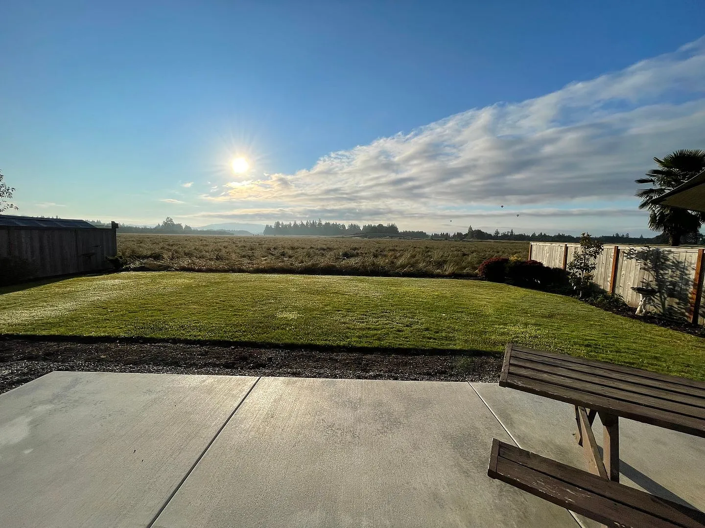 3BD 2.5BA Single Family Home w/2-Car Garage + AC + Yard + W/D — Photo 2