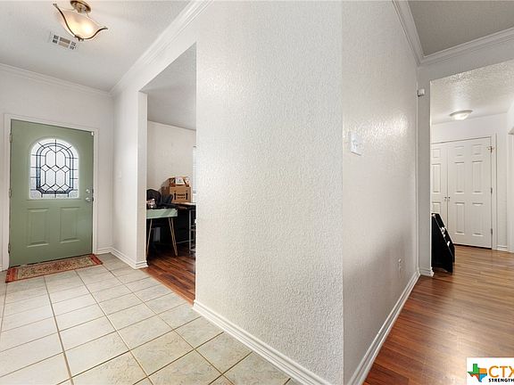 4th image of 4302 Maid Marian Cir