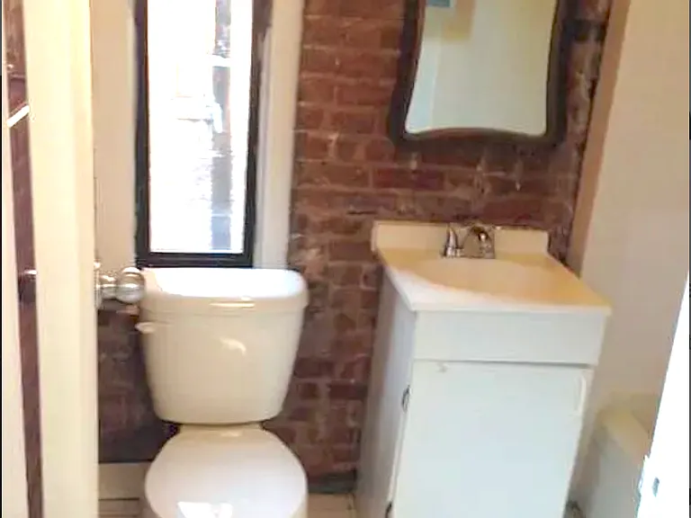 107 Thompson St #5B — Photo 5