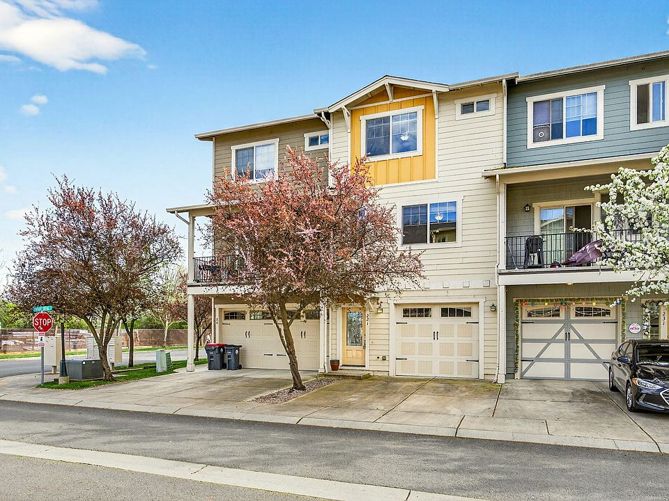 1st image of 221 Cherry Bark Ln