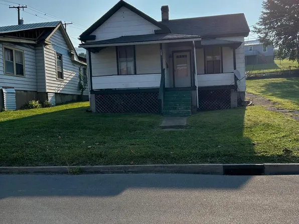 729 N Beverly Ave, Covington, VA 24426