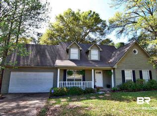 208 Bayview Dr S, Fairhope, AL 36532