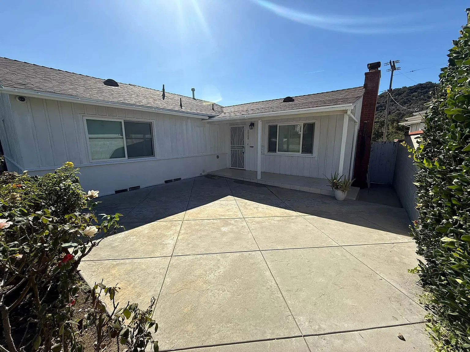 3 bed, 1.5 bath, 1300 sqft, $4,150 — Photo 4