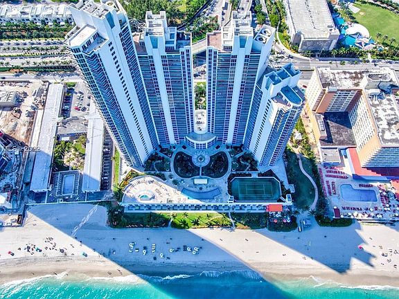3rd image of 19111 Collins Ave APT 1101