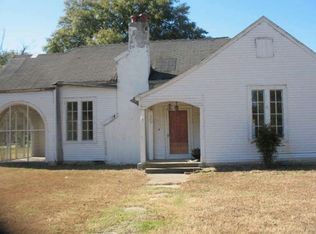 407 Church St, Winona, MS 38967