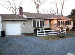 201 Kings Hwy, Hauppauge, NY 11788