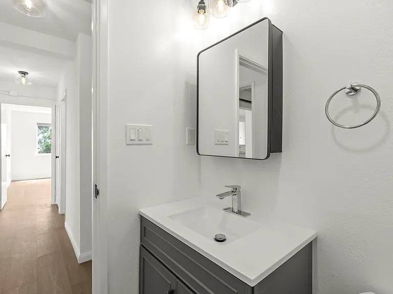 70 Crestline Dr #6 — Photo 33