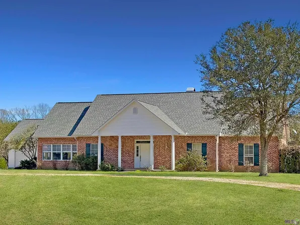 6970 Lake Hills Rd, Saint Francisville, LA 70775