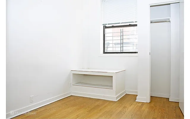 Rented by Douglas Elliman | media 28