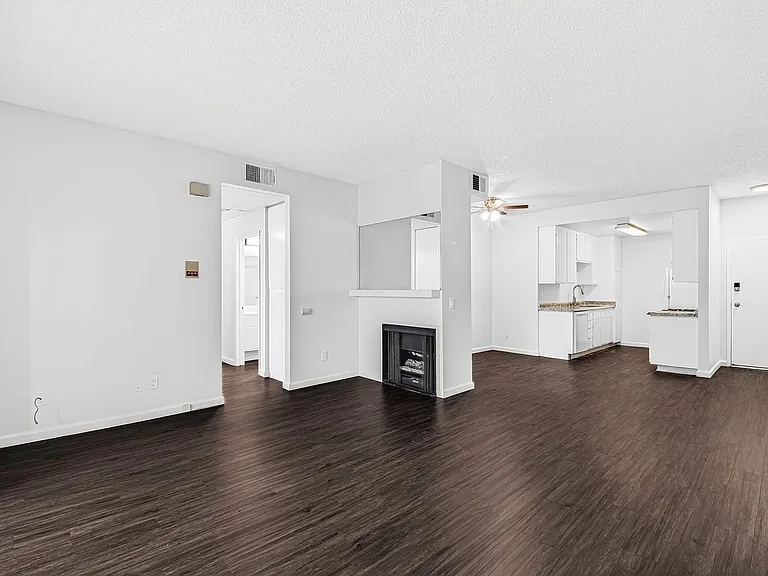 10749 Francis Pl — Photo 1