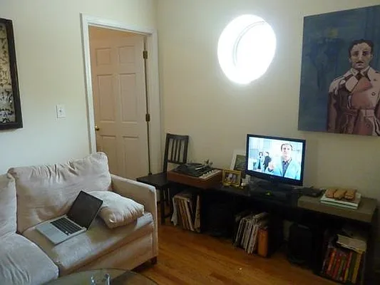 Rented by Chartwell Manhattan Realty | media 2