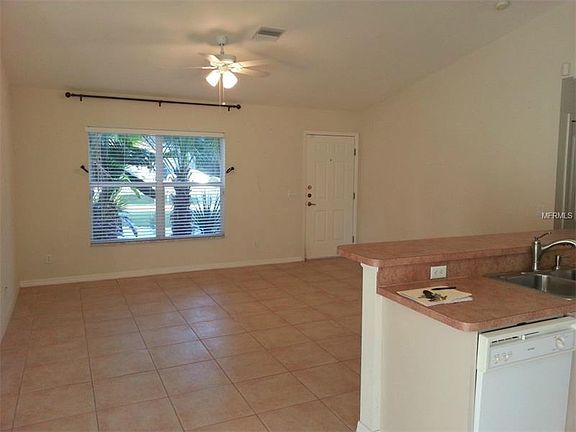 4th image of 2098 Roscoe Ln