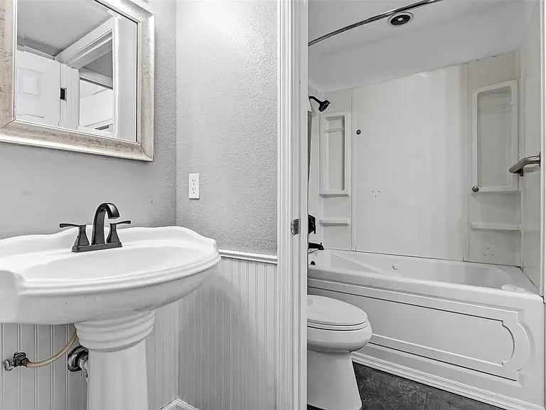 151 Del Verde Cir #2 — Photo 2