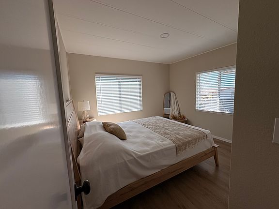 3rd image of 24303 Woolsey Canyon Rd Space 19