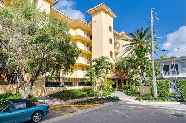 1st image of 2455 Flamingo Dr APT 303