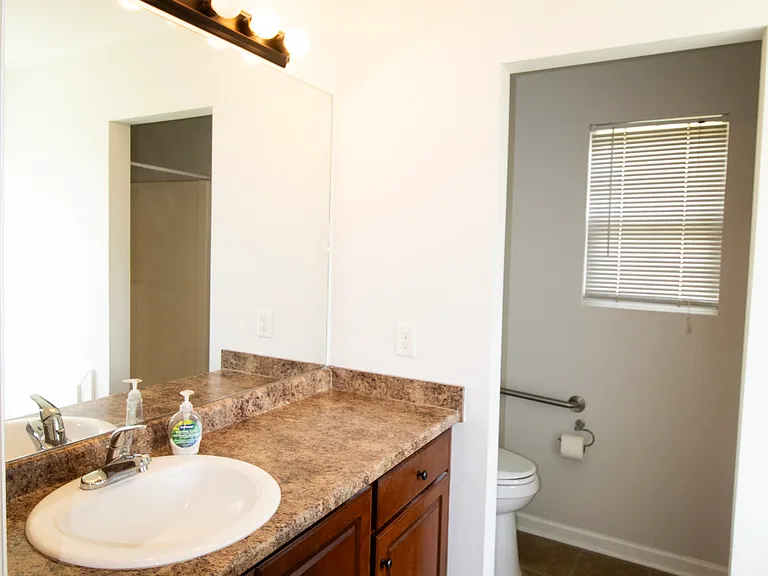 206 N Bridgeport Dr — Photo 16