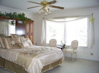 469 Topaz Ln, Bartlett, IL