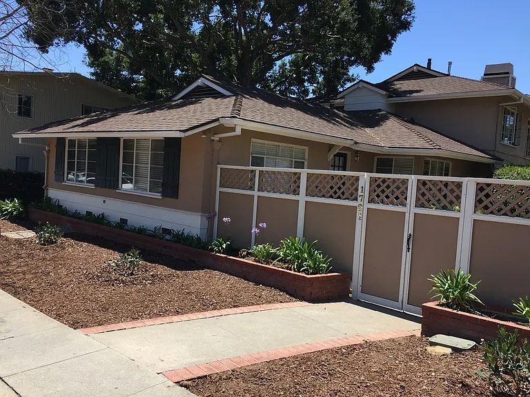 1721 Chapala St — Photo 1