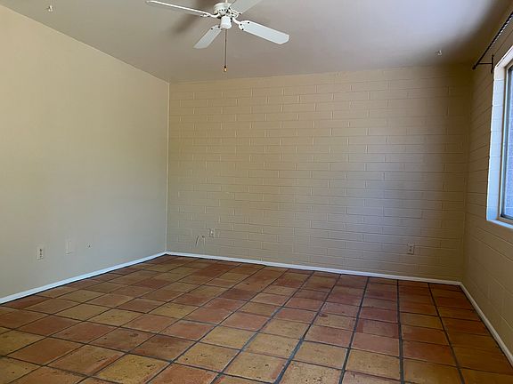 2nd image of 426 W Howe St #426
