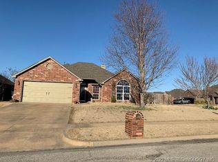 10767 E 121st Pl N, Collinsville, OK 74021