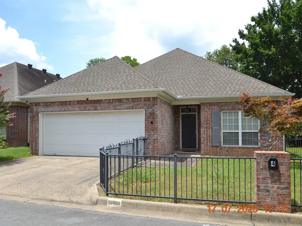 4 Blackthorn St, Little Rock, AR 72223