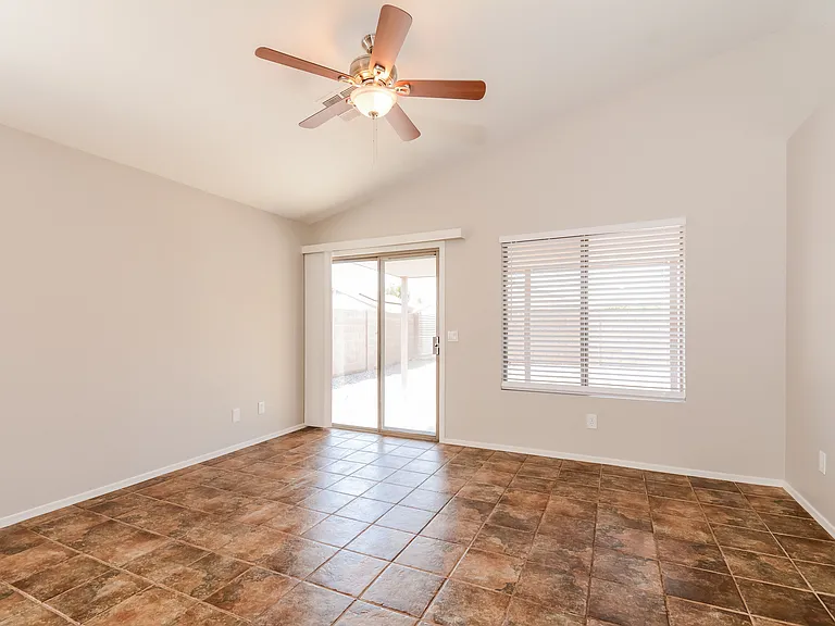 14905 W Caribbean Ln — Photo 6