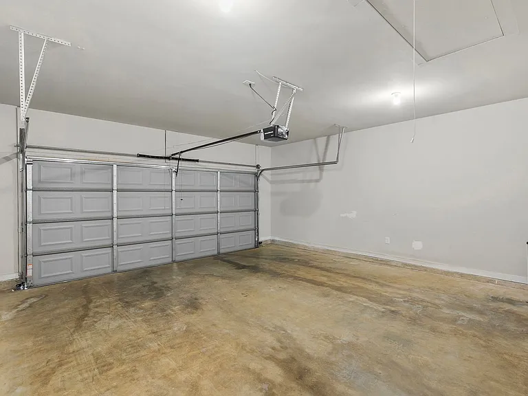 275 Avalon Way — Photo 6