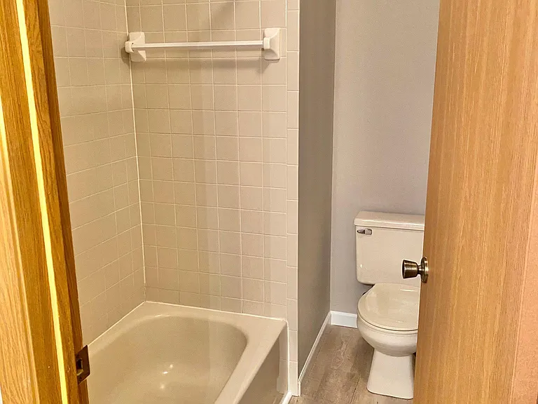 1162 Cambridge Way — Photo 18