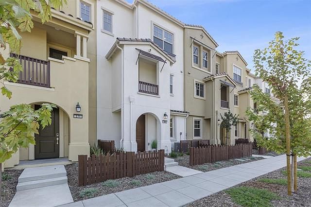 1st image of 200 Fairchild Dr