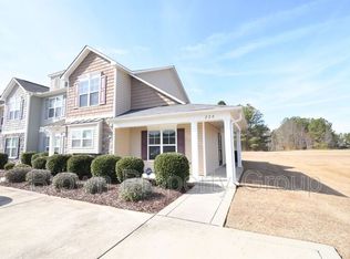 220 Collinwood Dr, Raeford, NC 28376