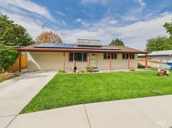 1716 Nixon Ave, Nampa, ID 83686