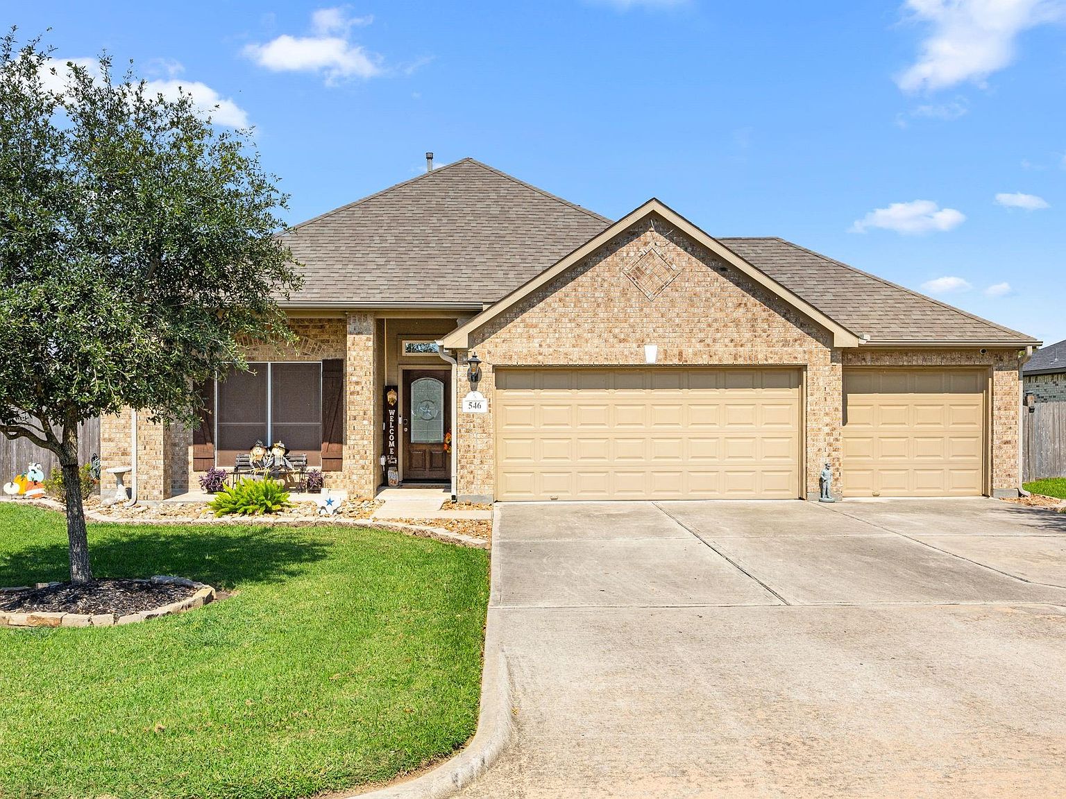 546 Green Meadows Dr