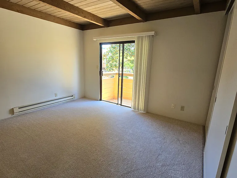 Old County Road Apartments — Photo 27