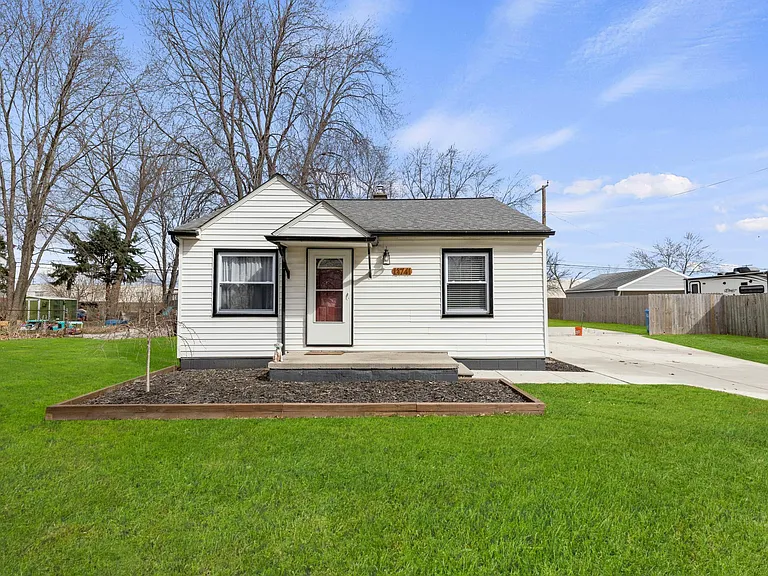 13741 McKinley Ave — Photo 19