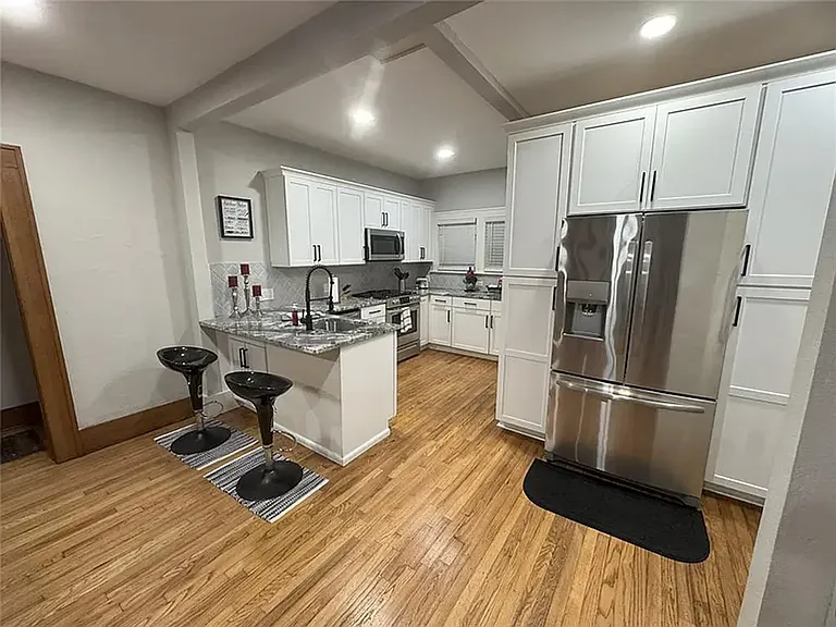 820 Classen Blvd — Photo 7