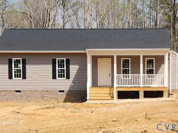 5081 Nomini Hall Rd, Hague, VA 22469