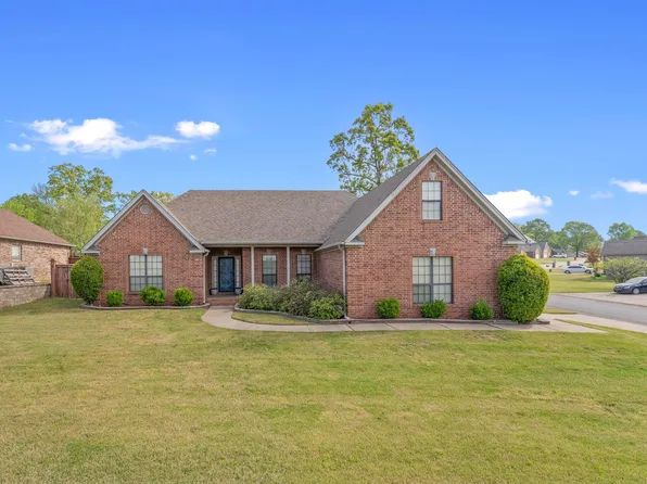 7200 Northlake Dr, Jacksonville, AR 72076